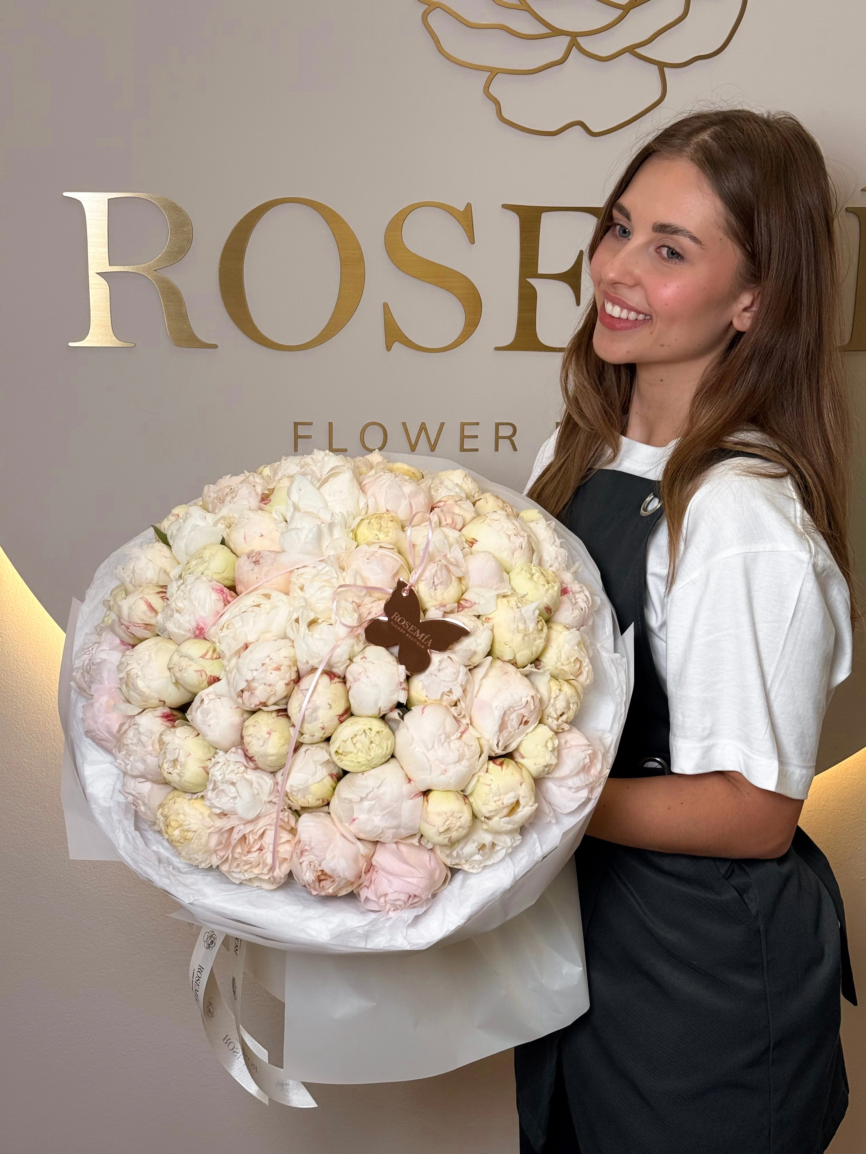 No. 111 ICONIC PEONIES