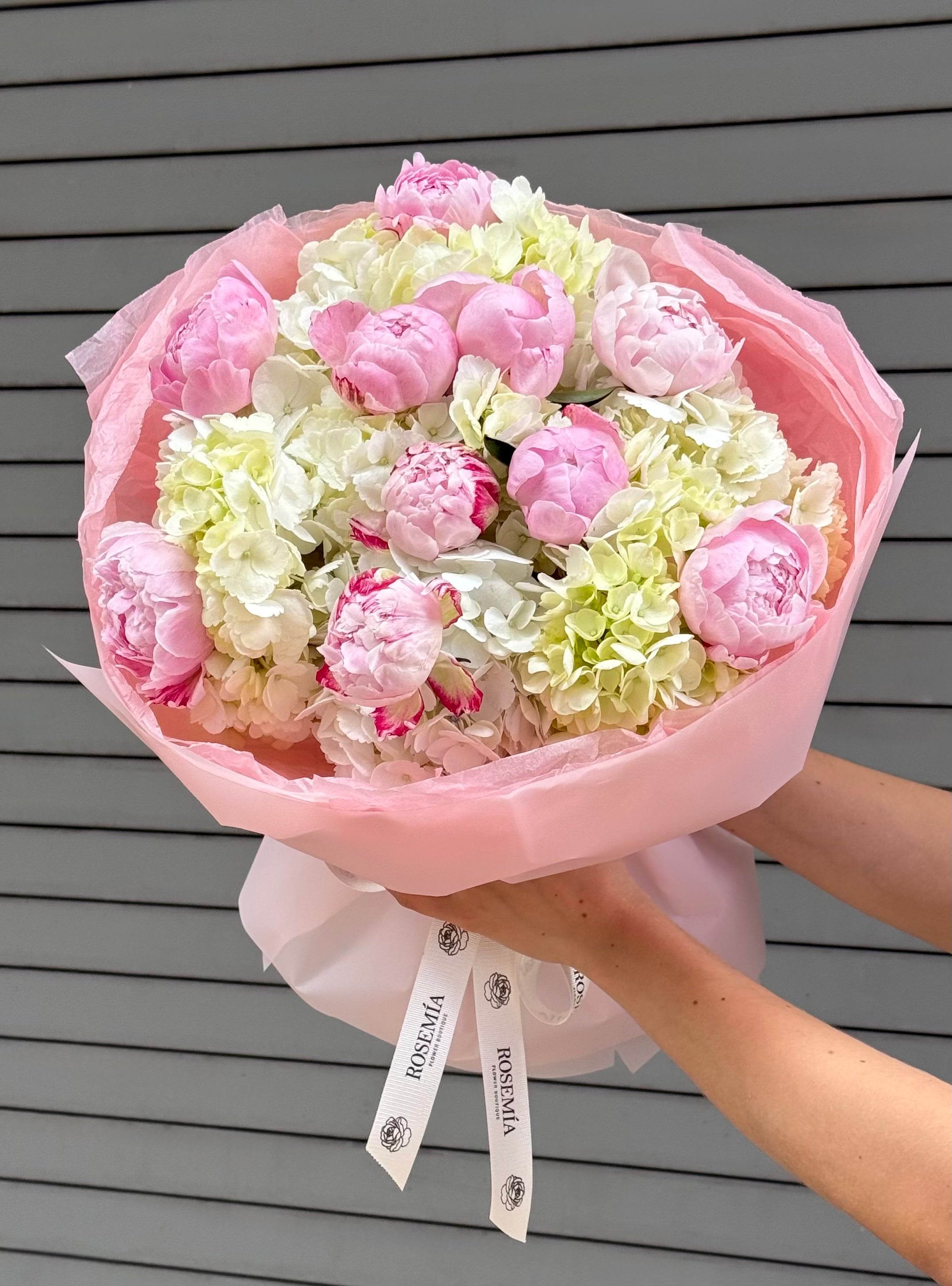No.39 PEONY SERENADE - hydrangeas, peonies