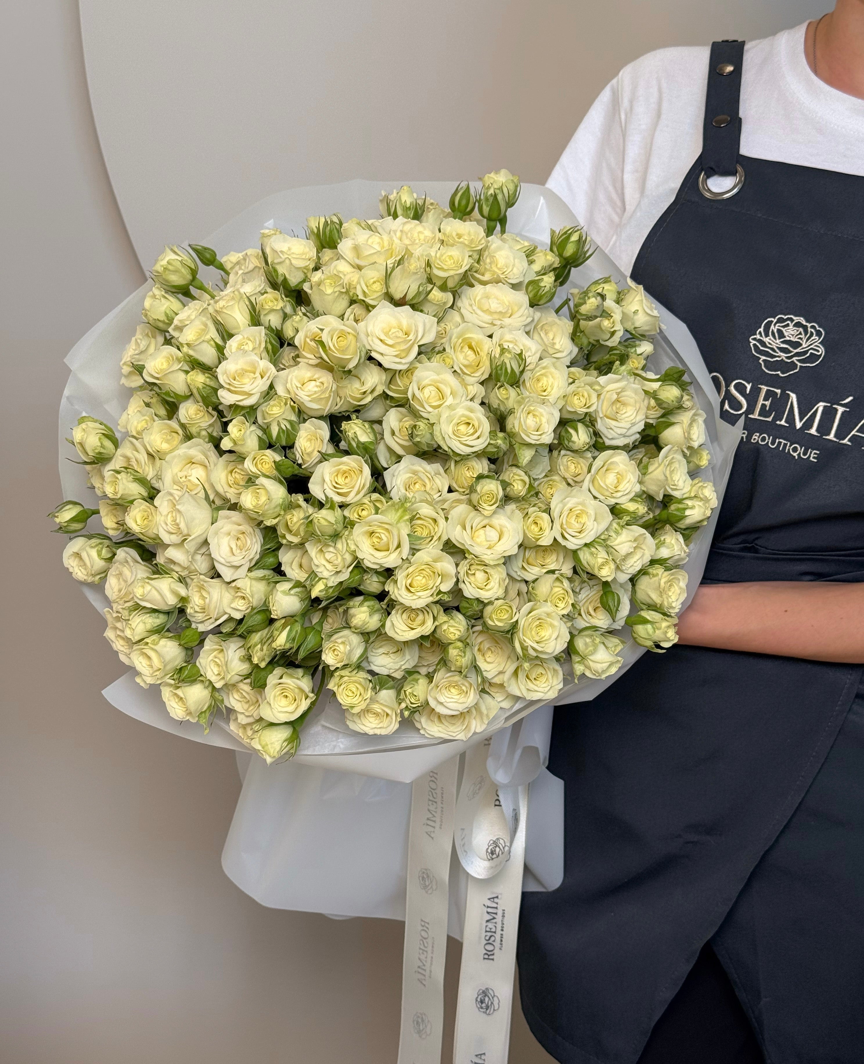 No.37 BLANC GRANDE - spray roses