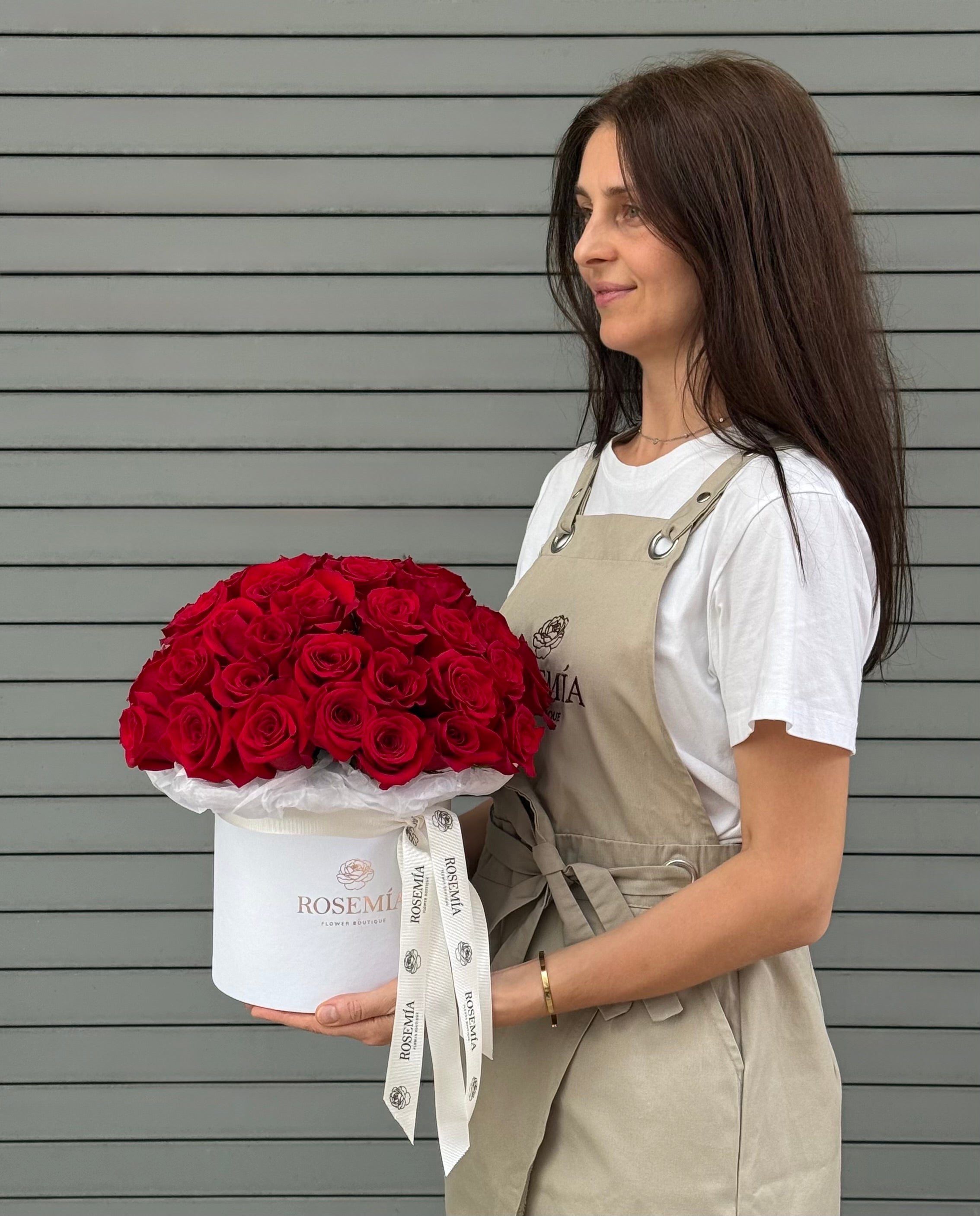 No.244 BOX OF LOVE - roses