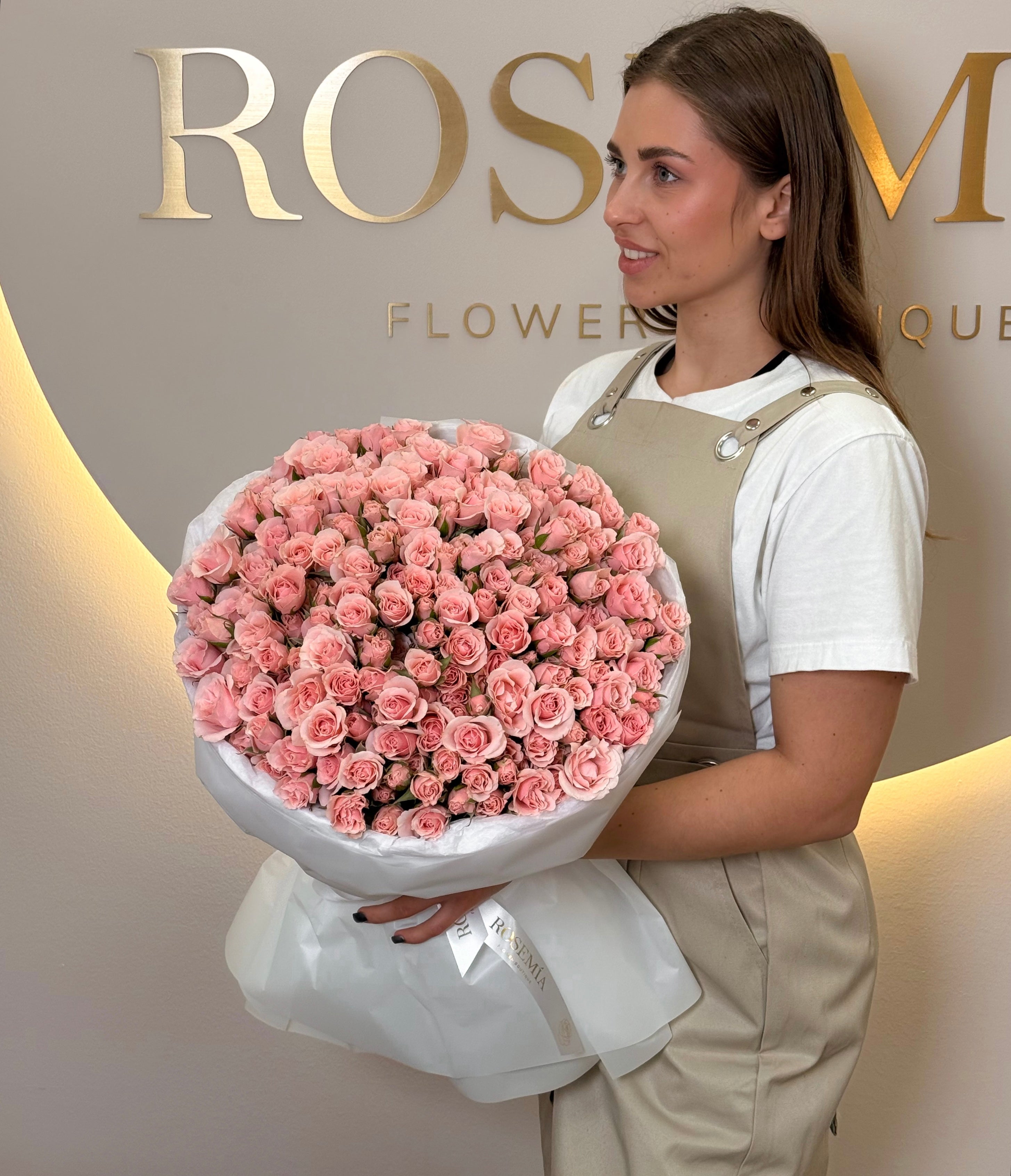 No.18 ROSE SYMPHONY - spray roses