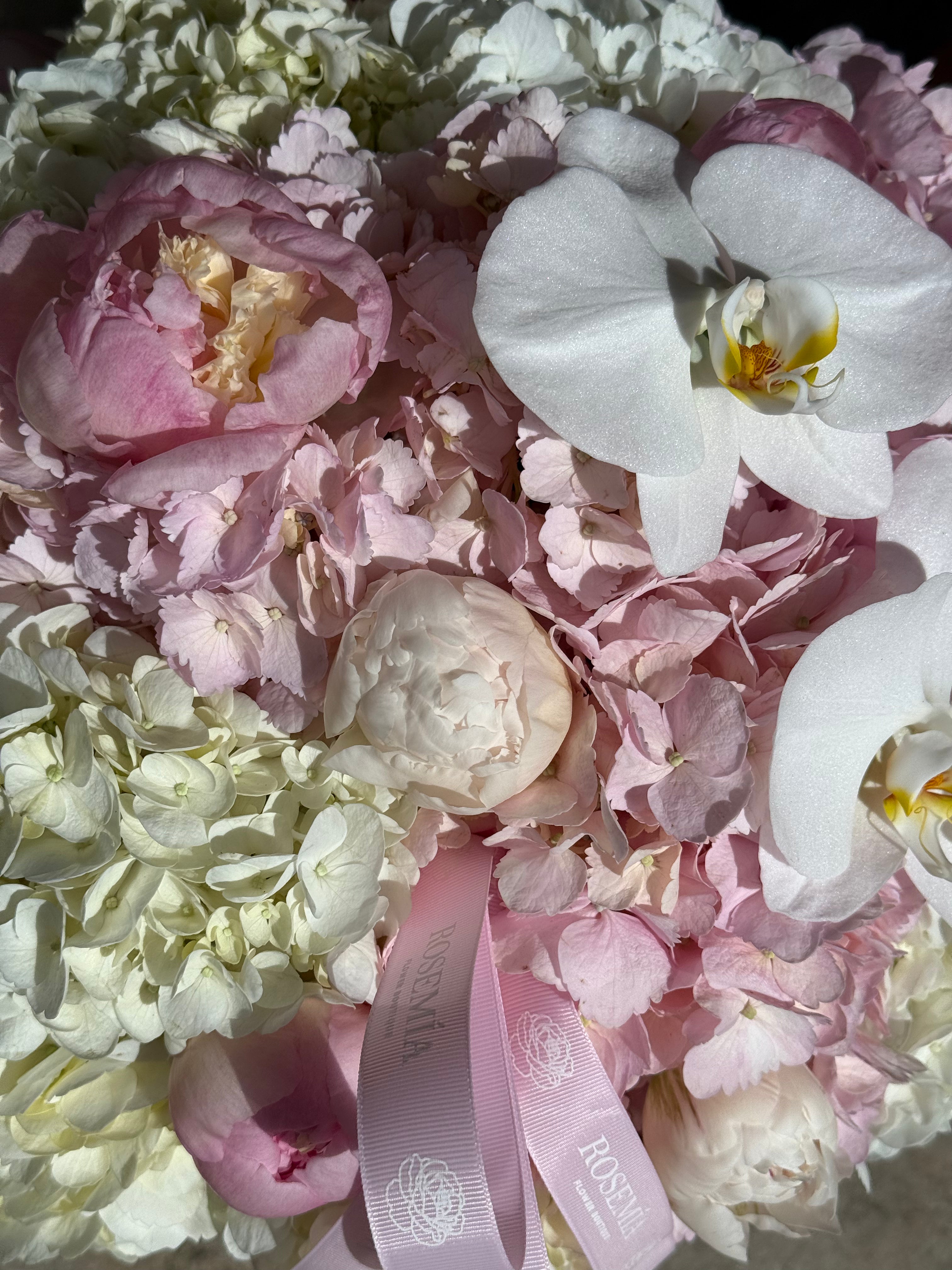 No.243 BOX OF TENDERNESS - hydrangeas, peonies, orchid
