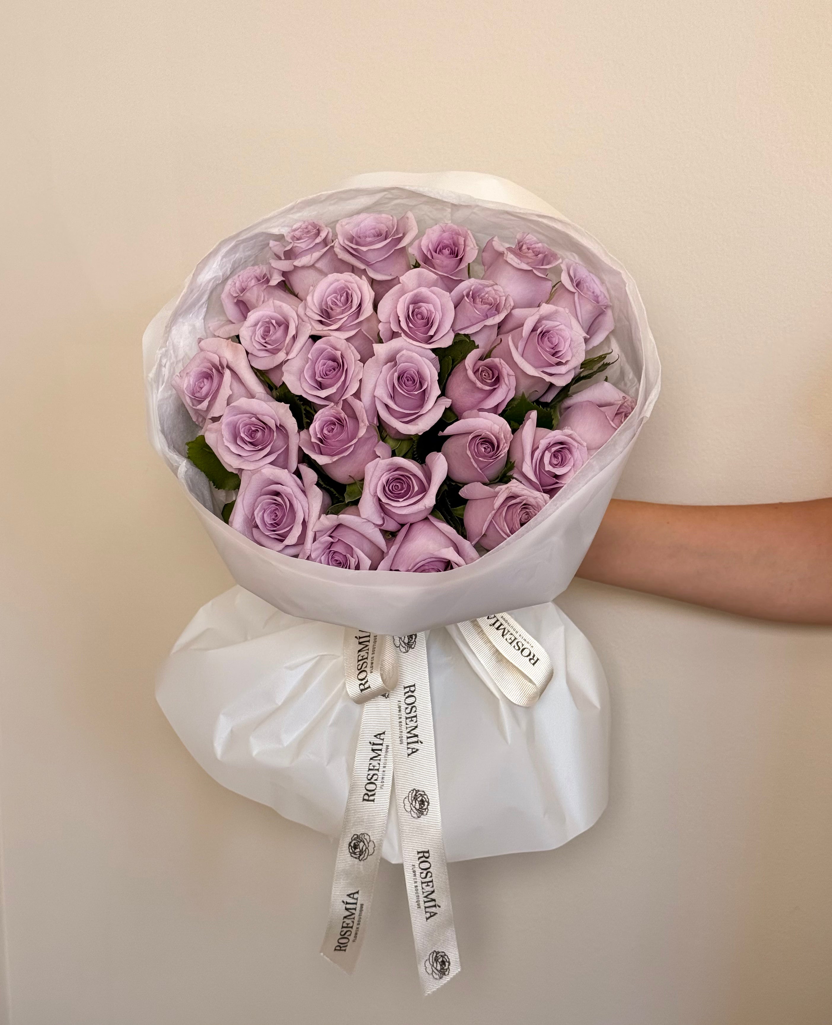 No.109 PURPLE MAJESTY - roses