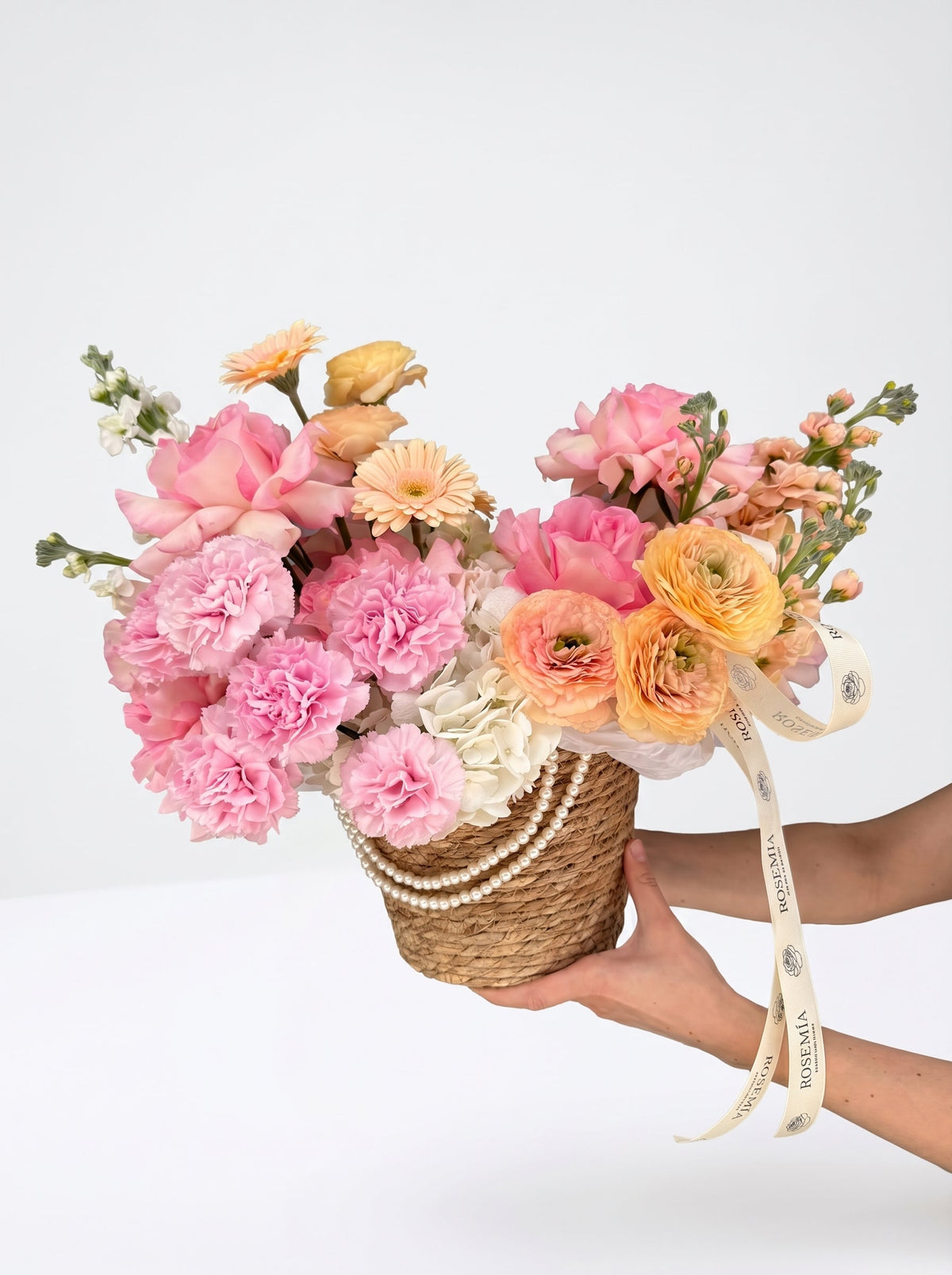 The Art of Luxury Flowers: What Makes a Bouquet Truly Premium?