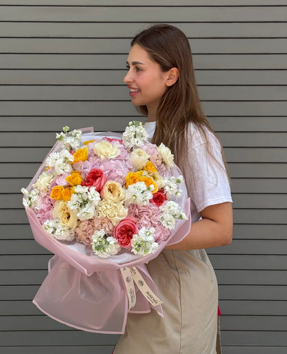 No.234 GARDEN BLOOM - garden roses, hydrangeas, spray roses