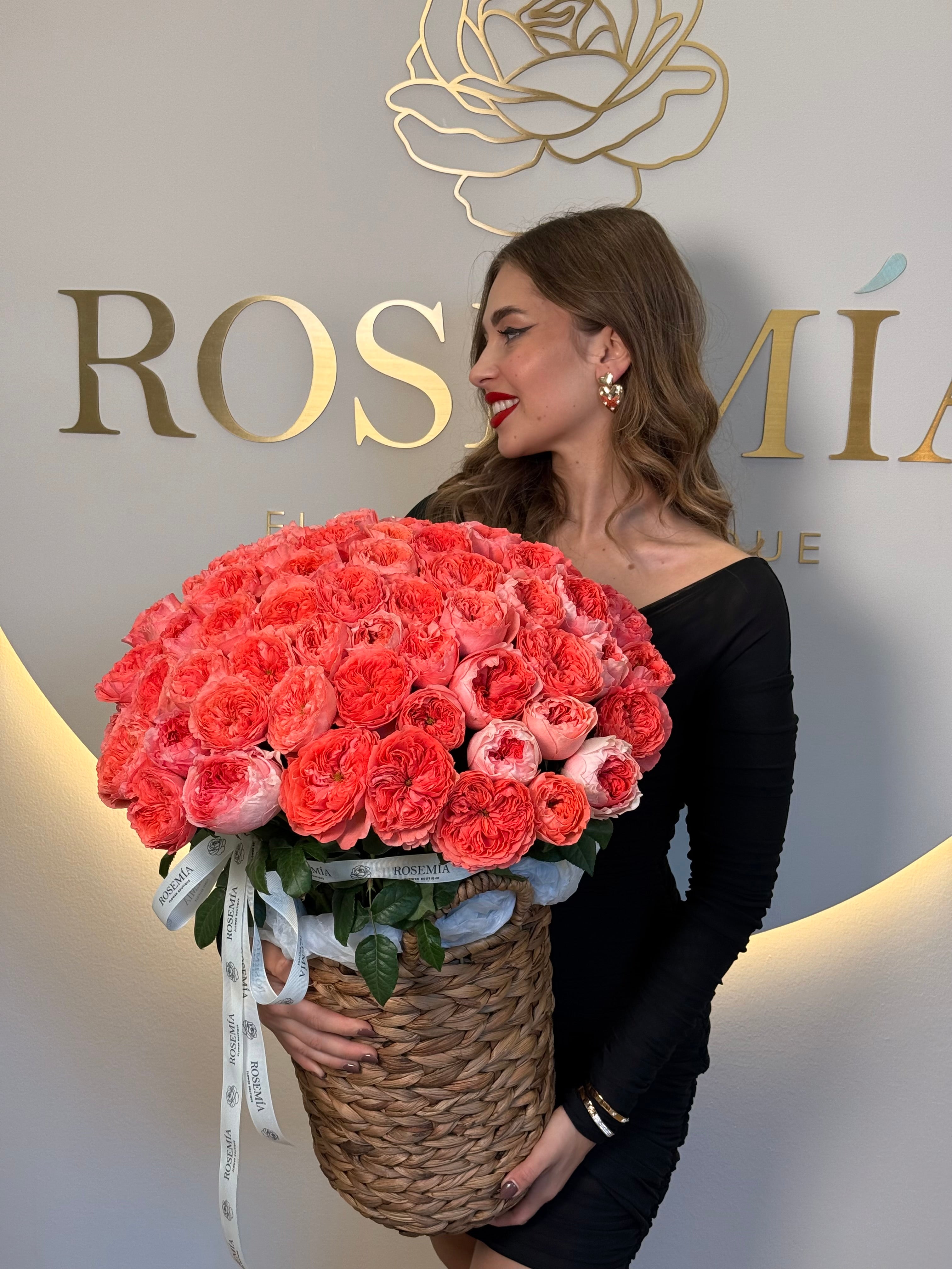 No.149 CORAL ROYALE BASKET