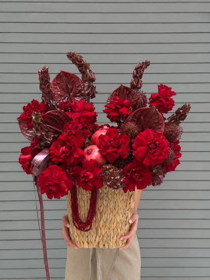 No. 274 DRAMATIC LUXURY BASKET