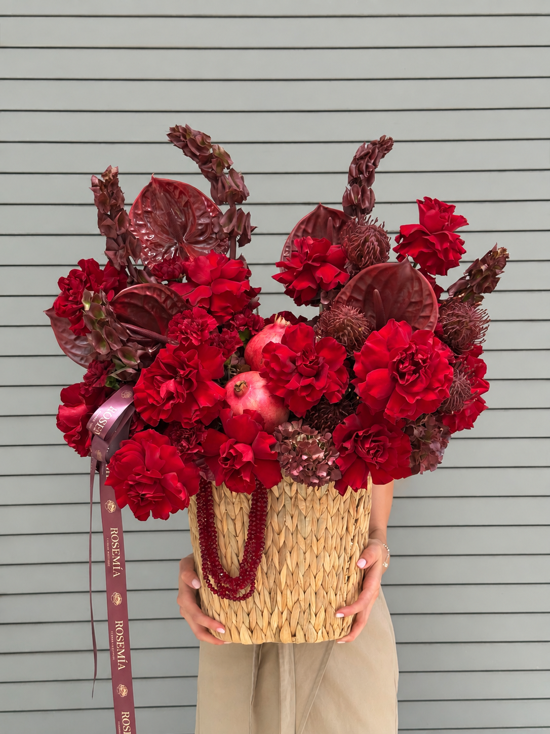 No. 274 DRAMATIC LUXURY BASKET