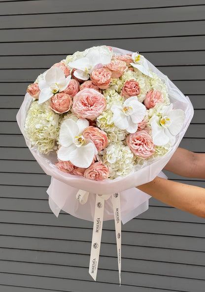 No.43 AURORA CHARM - garden roses, hydrangeas, orchids