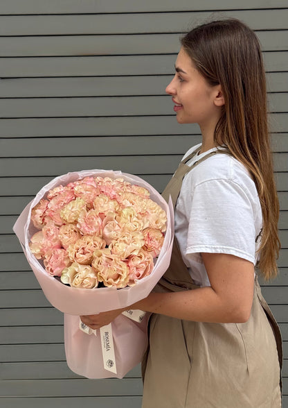 No. 241 COUNTRY CANDY - garden roses