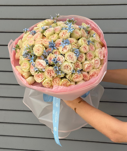 No.40 BALLET PINK - garden spray roses, tweedia