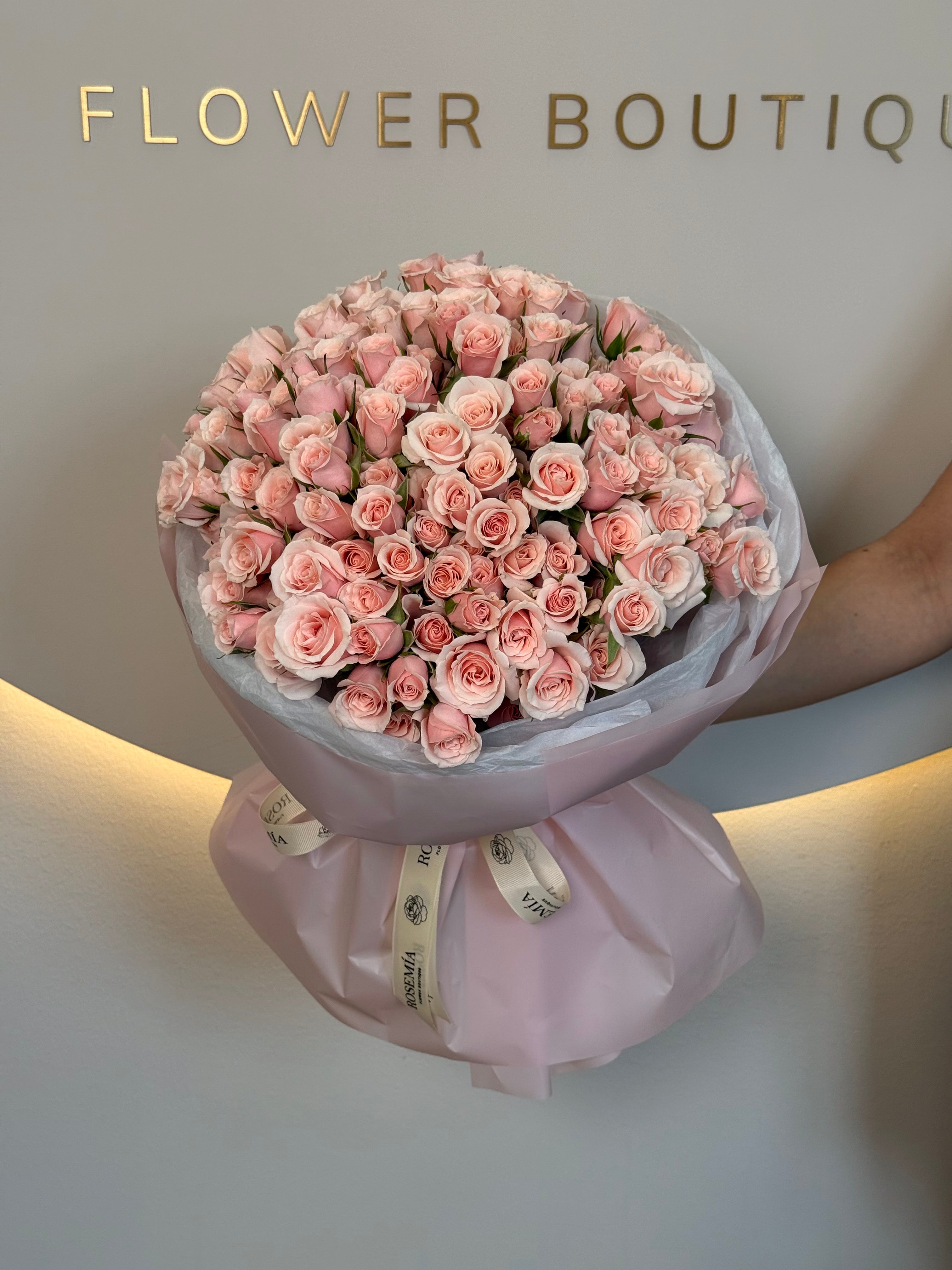 No.18 ROSE SYMPHONY - spray roses