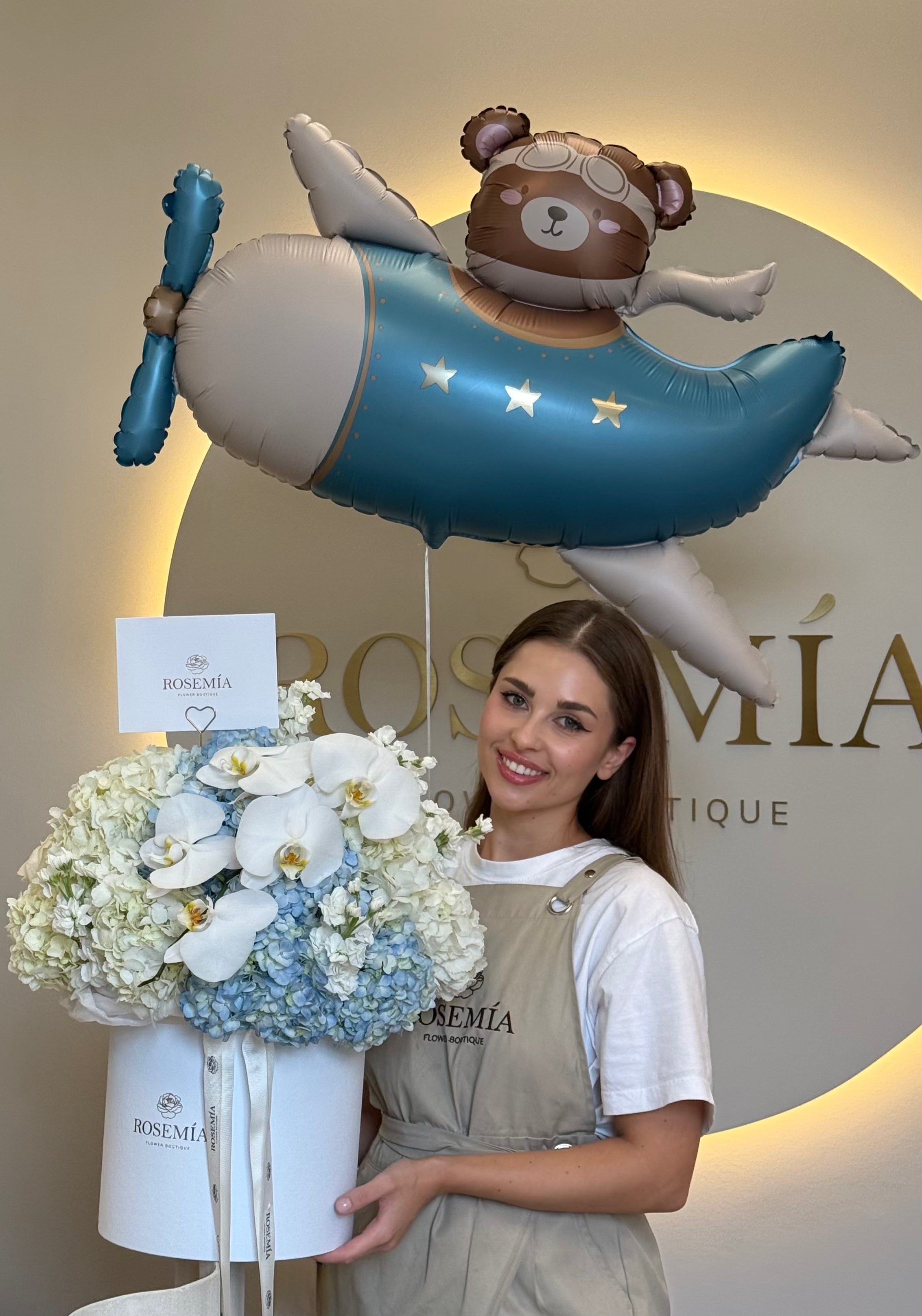 No.276 LITTLE MIRACLE – Luxury Baby Flowers & Balloon Gift Set