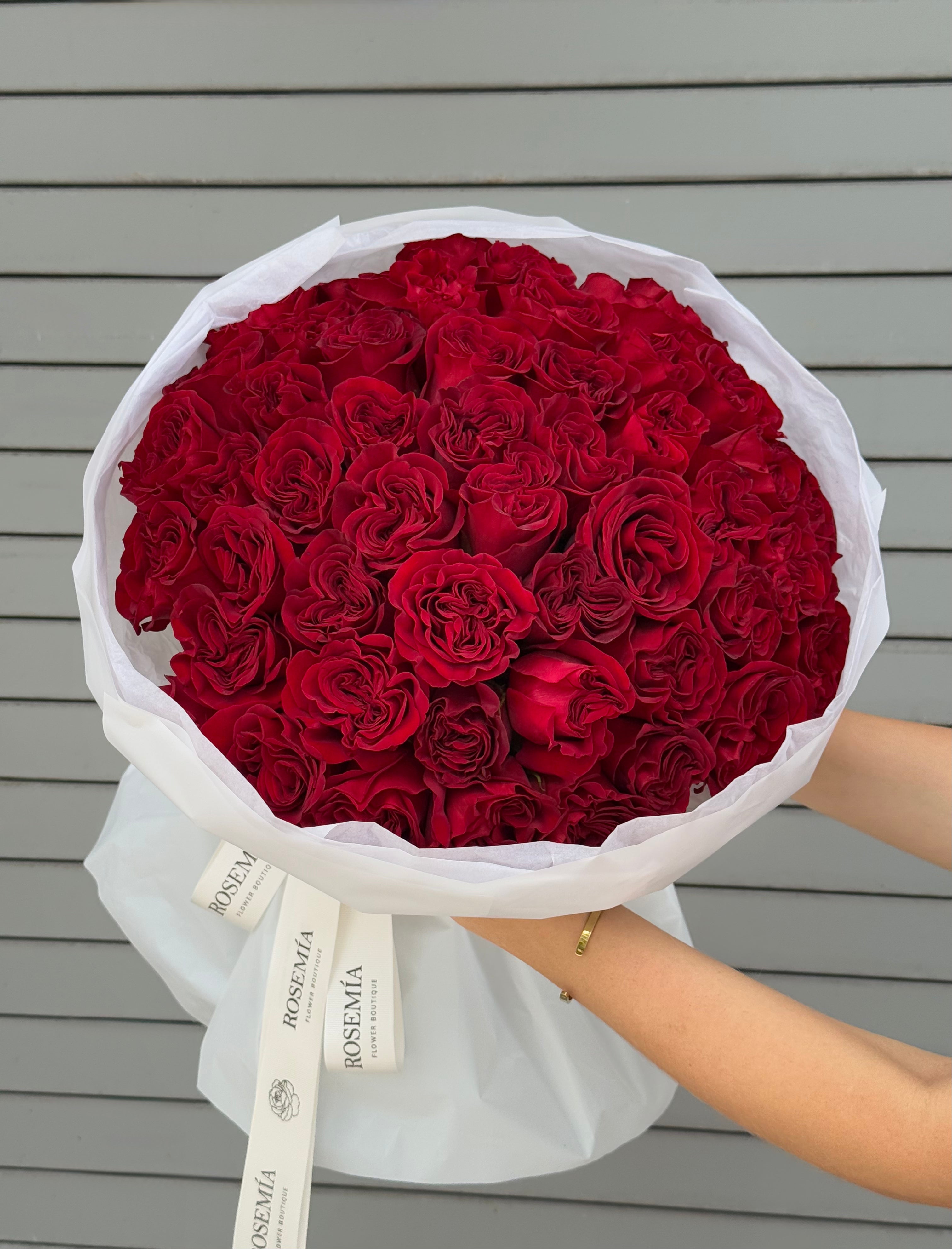 No.49 RED HEARTS - roses