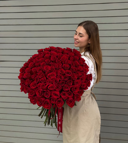 No.2 VALENTINE - 100 red roses