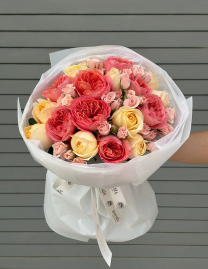 No.27 COMPLIMENT - garden roses, spray roses