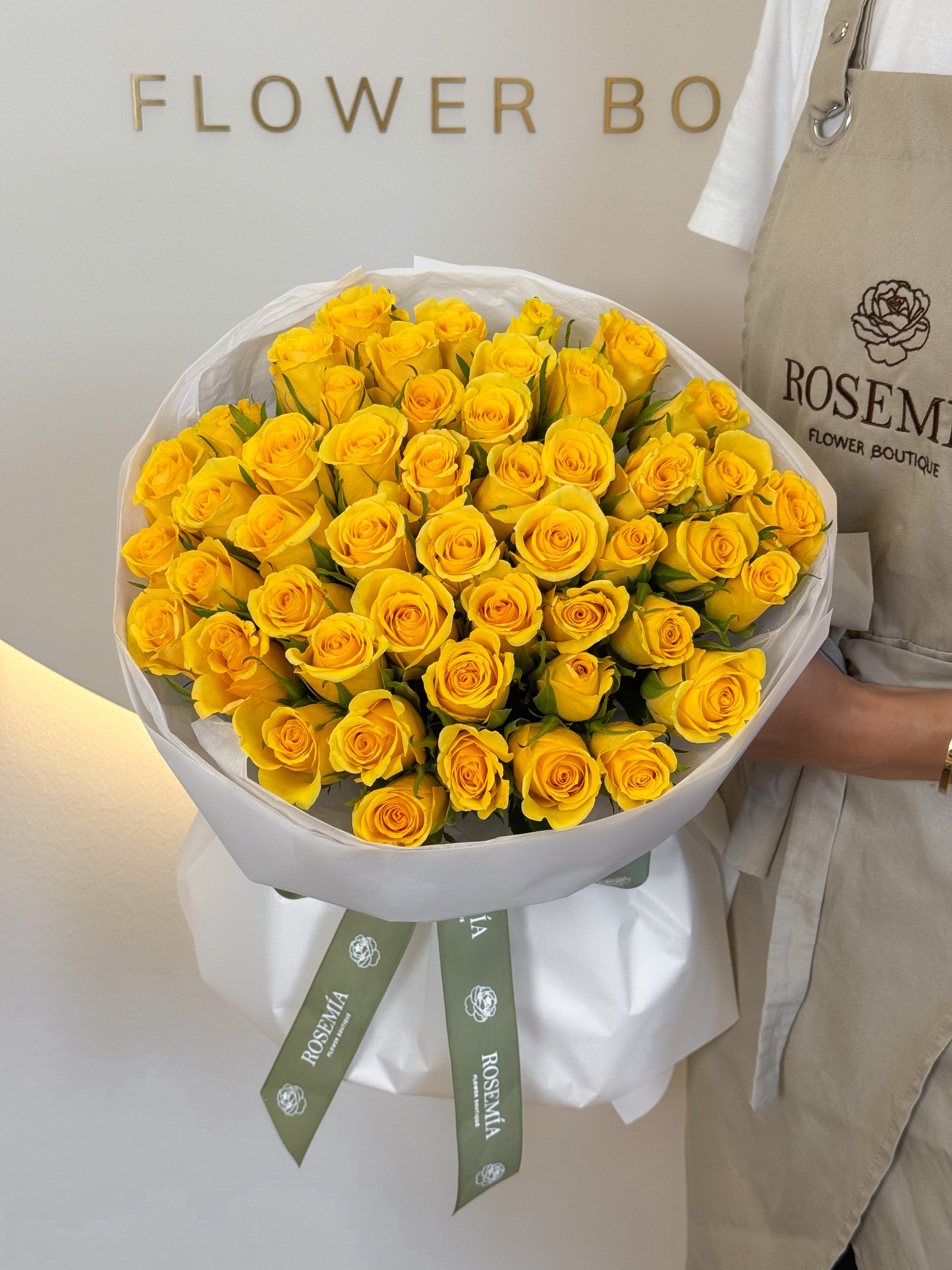 No.237 AURÉLINE - yellow roses