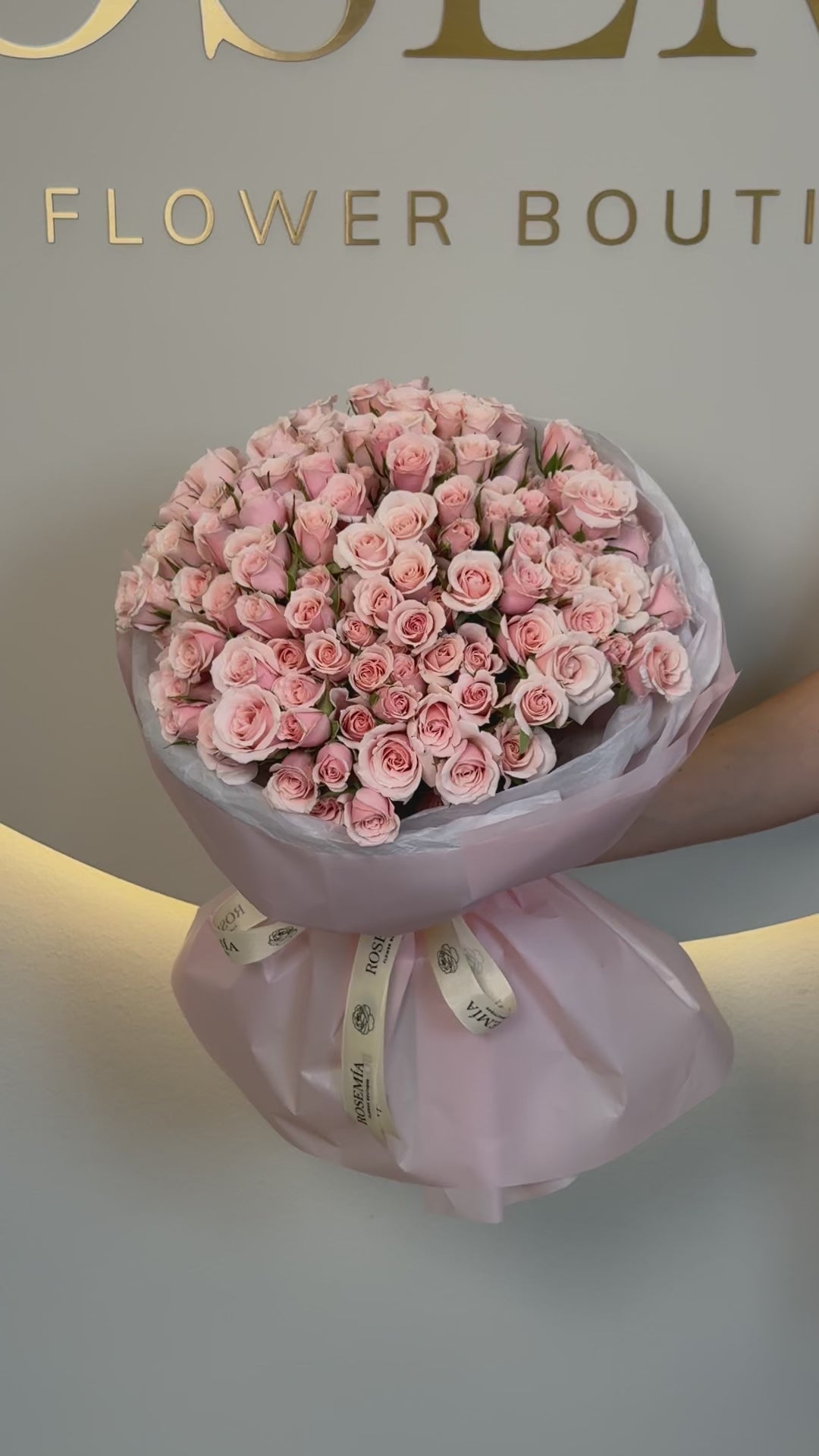No.18 ROSE SYMPHONY - spray roses