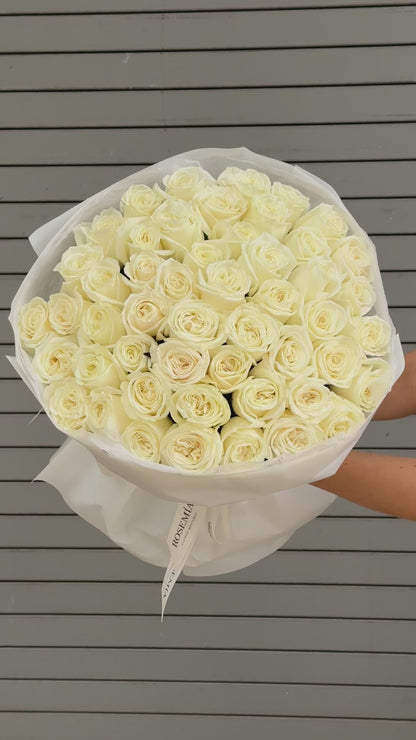 No.12 IVORY - white roses