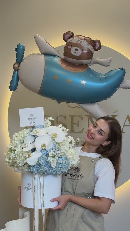 No.276 LITTLE MIRACLE – Luxury Baby Flowers & Balloon Gift Set