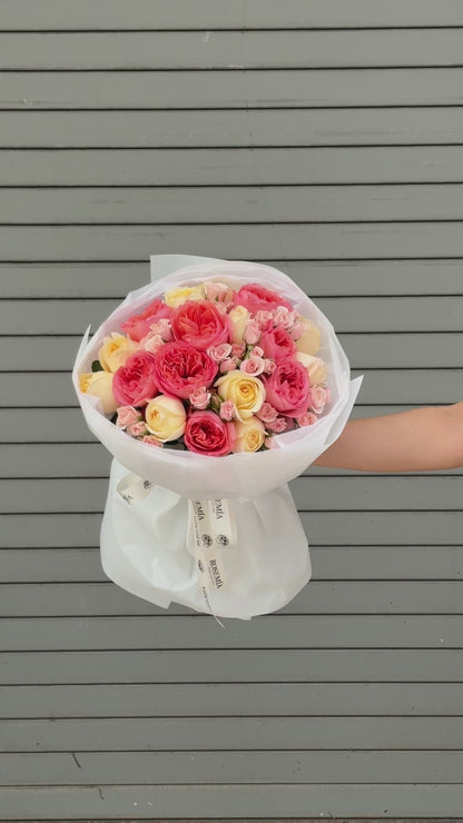 No.27 COMPLIMENT - garden roses, spray roses