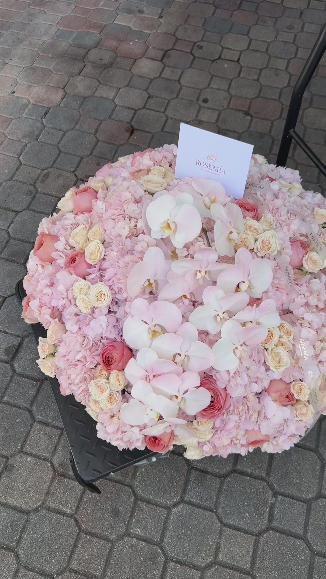 No.251 Pink Prestige XXL Basket - hydrangeas, garden roses, spray roses, orchids