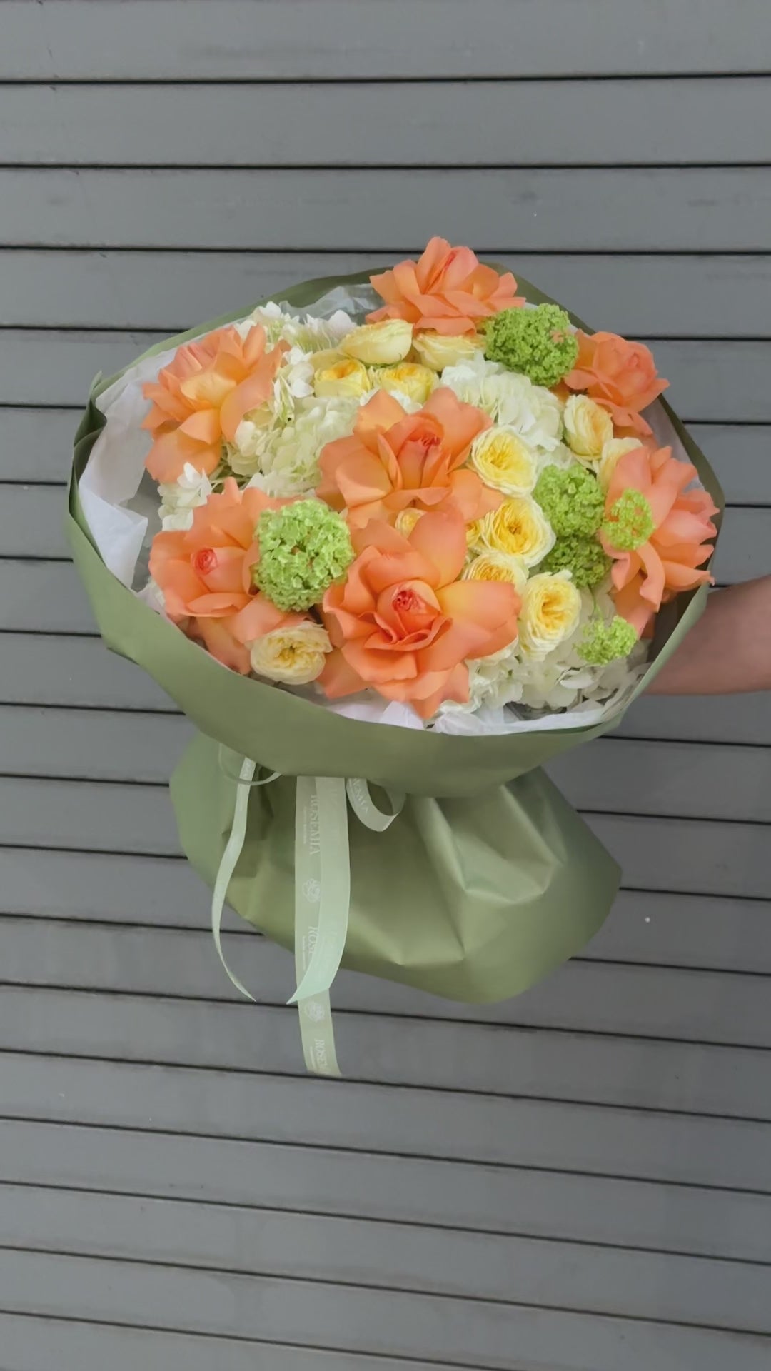 No.273 PEACH GARDEN - garden roses, hydrangeas