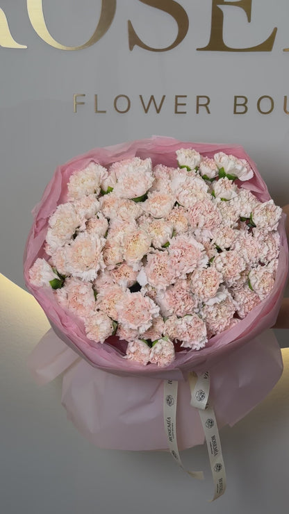 No.199 CREAMY CARNATIONS