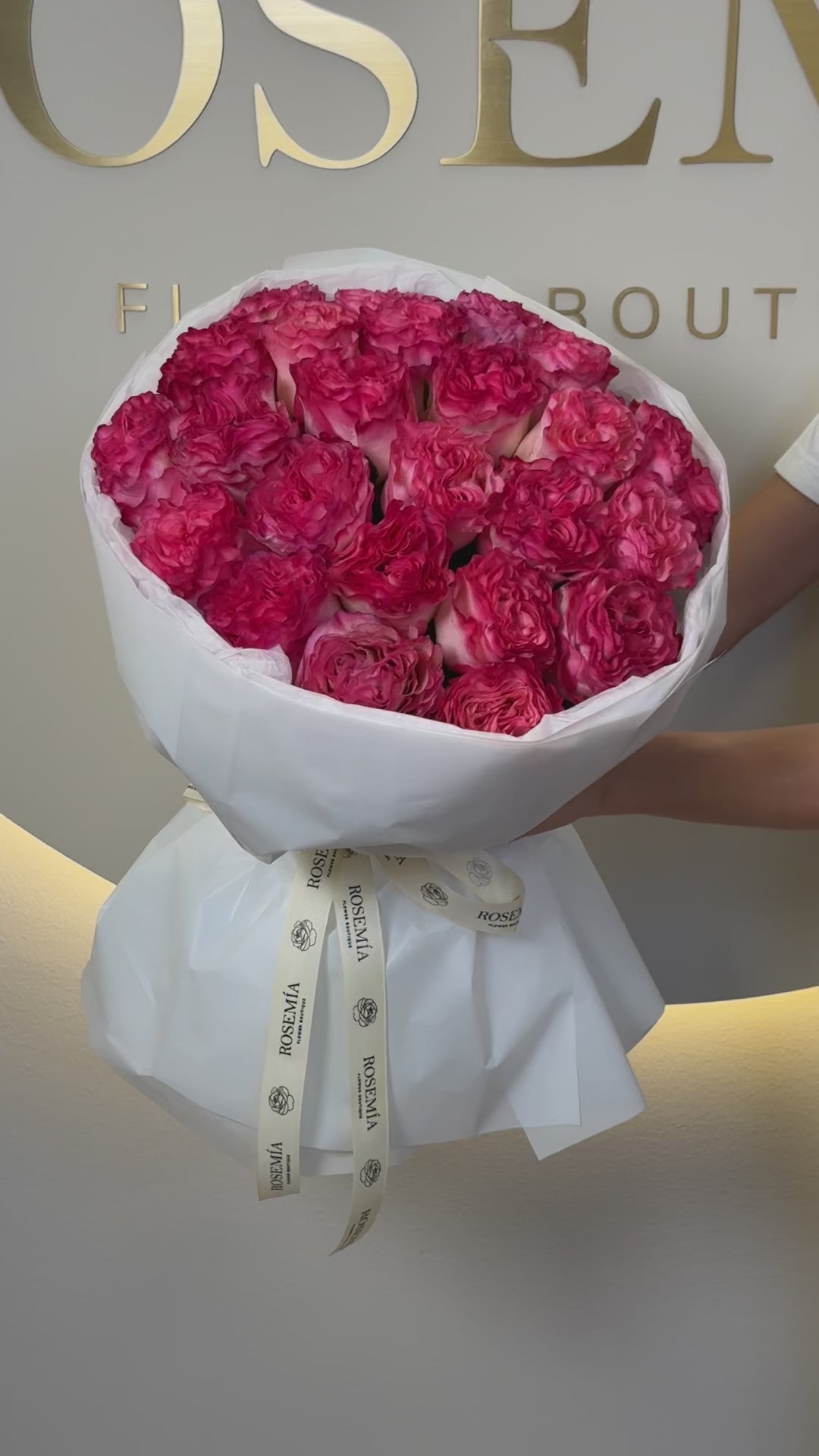 No.198 LUSH PINK - garden roses