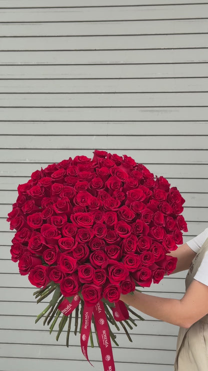 No.2 VALENTINE - 100 red roses