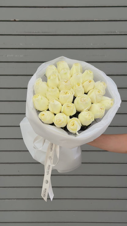 No.102 PEARL - garden roses
