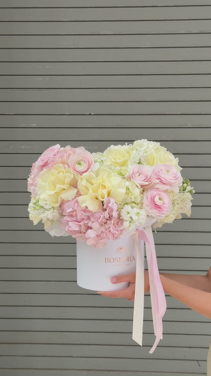 No.249 PARADISE BLOOM - ranunculus, matthiola, french roses, hydrangea