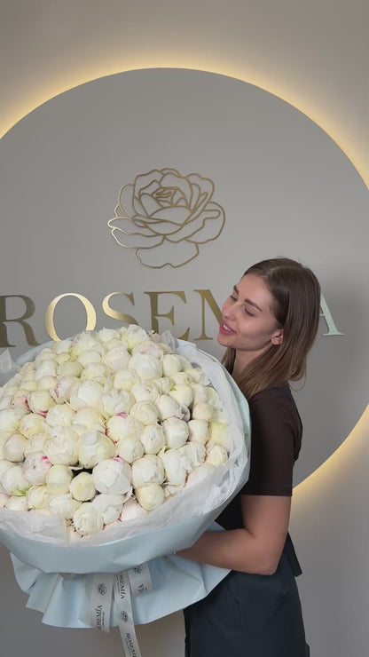 No. 111 ICONIC PEONIES