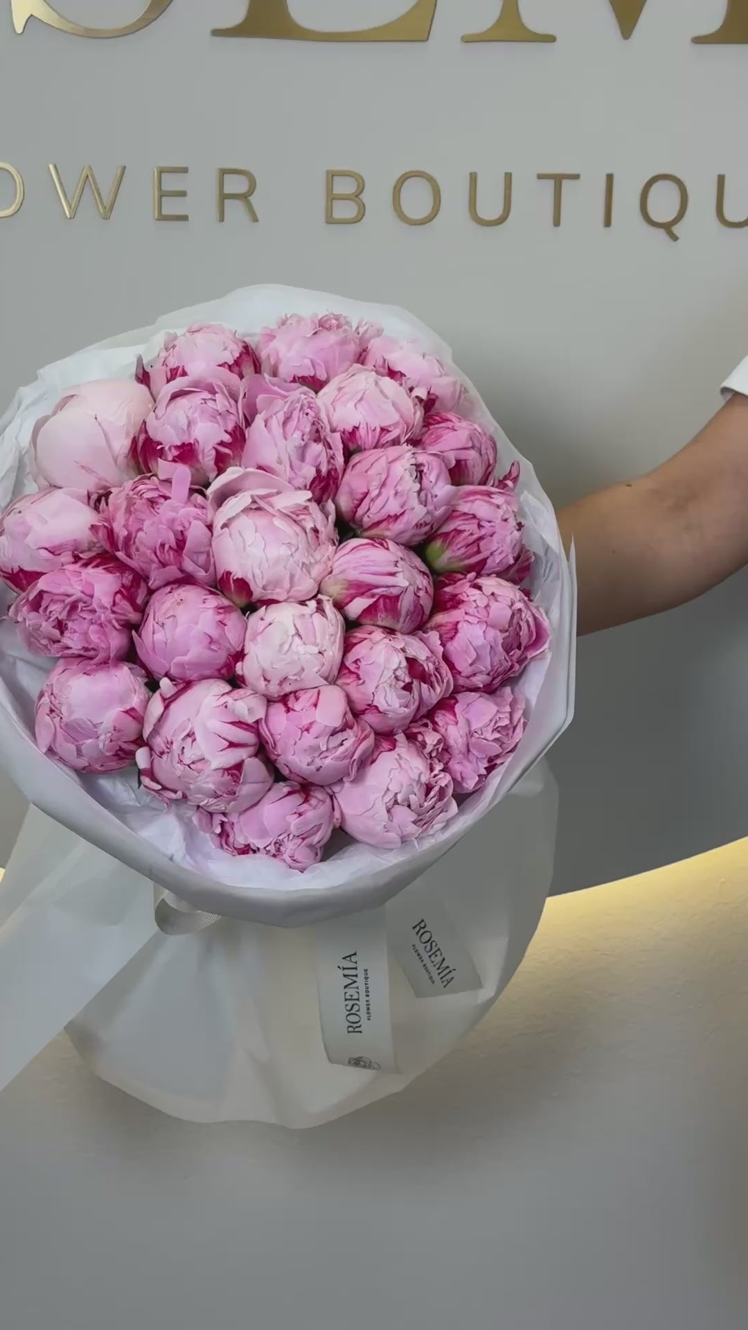 No.117 BLUSH PEONIES