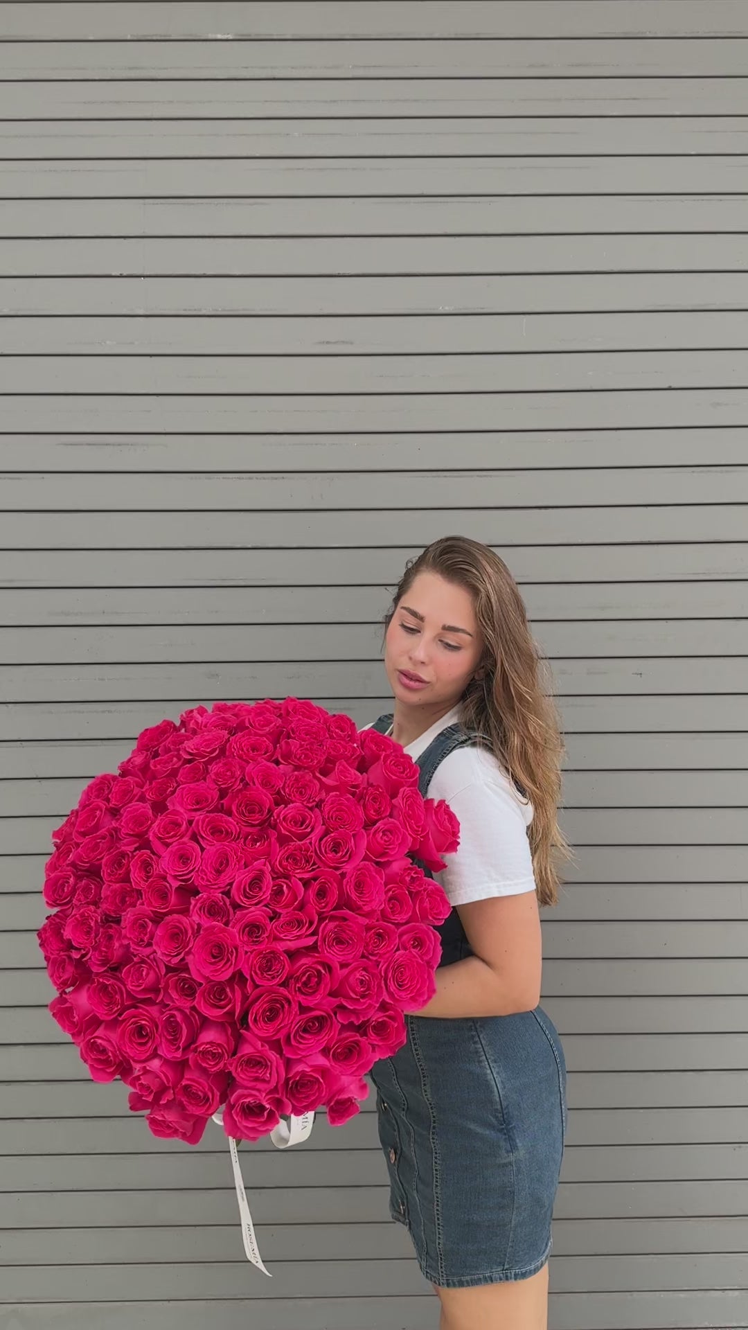 No.263 HOT PINK ICON - 100 roses